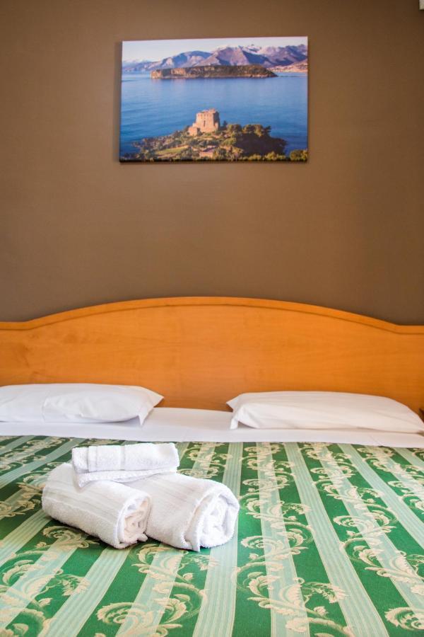 Hotel San Giorgio سان نيكولا أرسيلا المظهر الخارجي الصورة